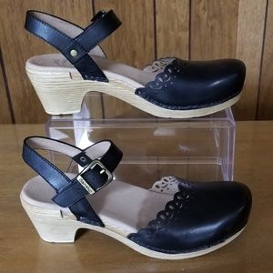 Dansko Women's Leather Heels, Size 39 - new